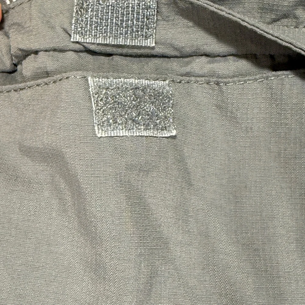 Columbia Cargo Shorts Mens Large Grey Nylon Hiking Outdoor Belted 11 Inseam